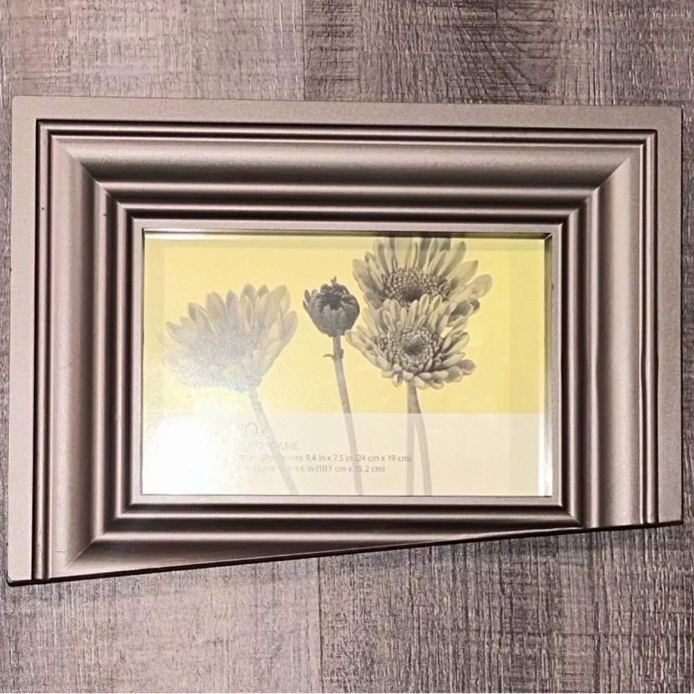 New Umbra Moji Grey 4”x6” Photo Frame